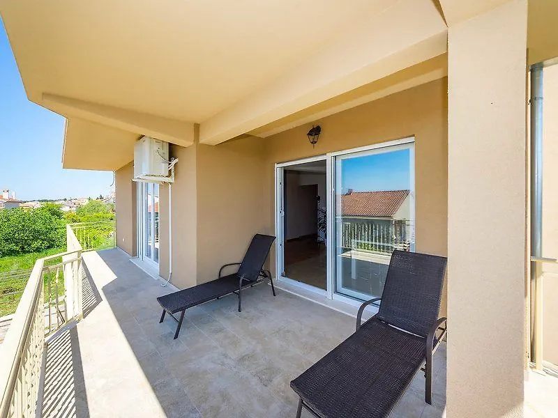Hotel Brkic - Three Bedroom Novalja