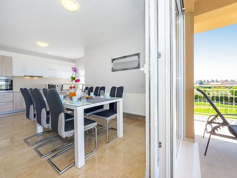 Brkic - Three Bedroom Novalja